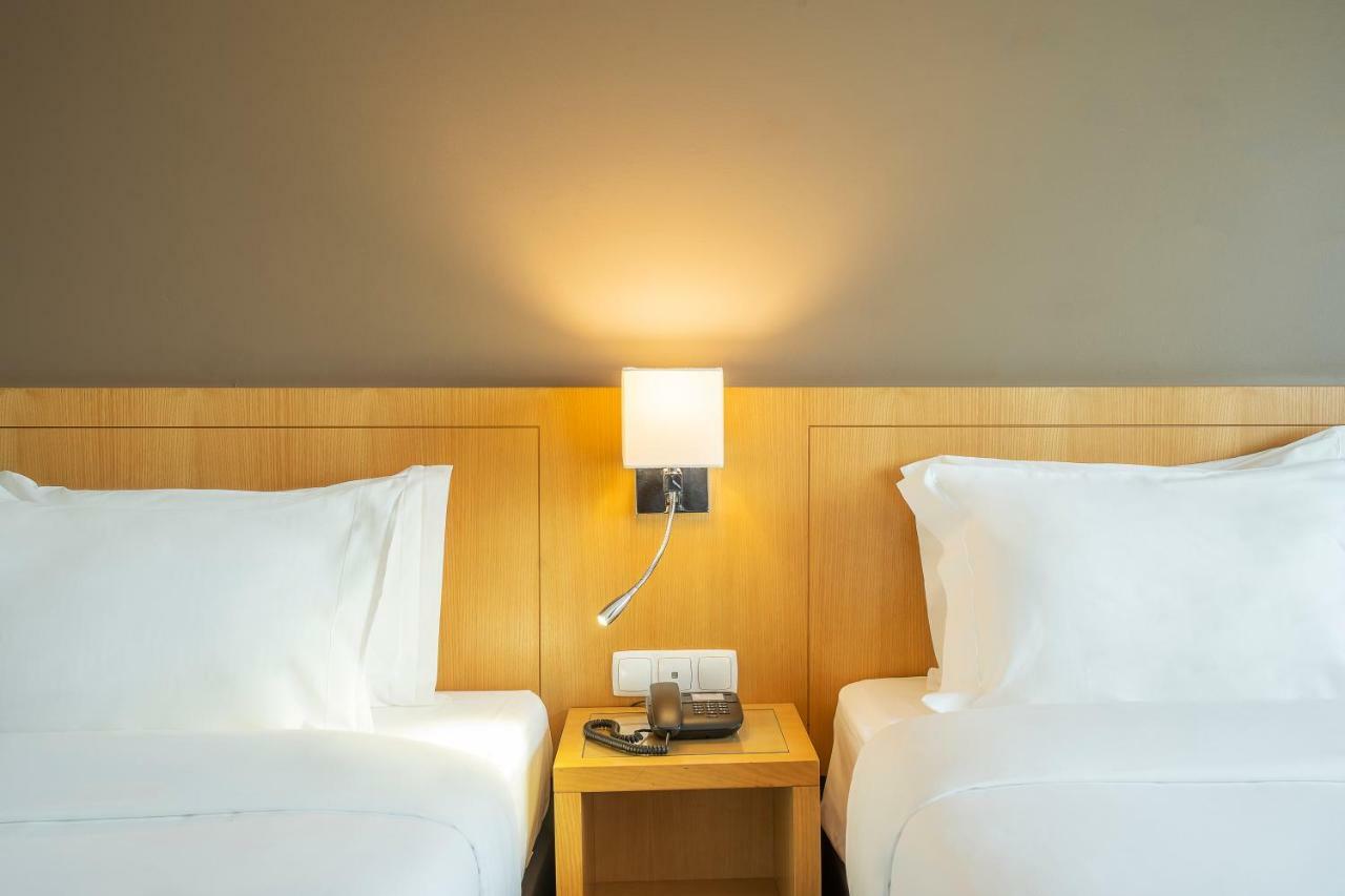 Economy Double or Twin Room,1274413813:JPEG